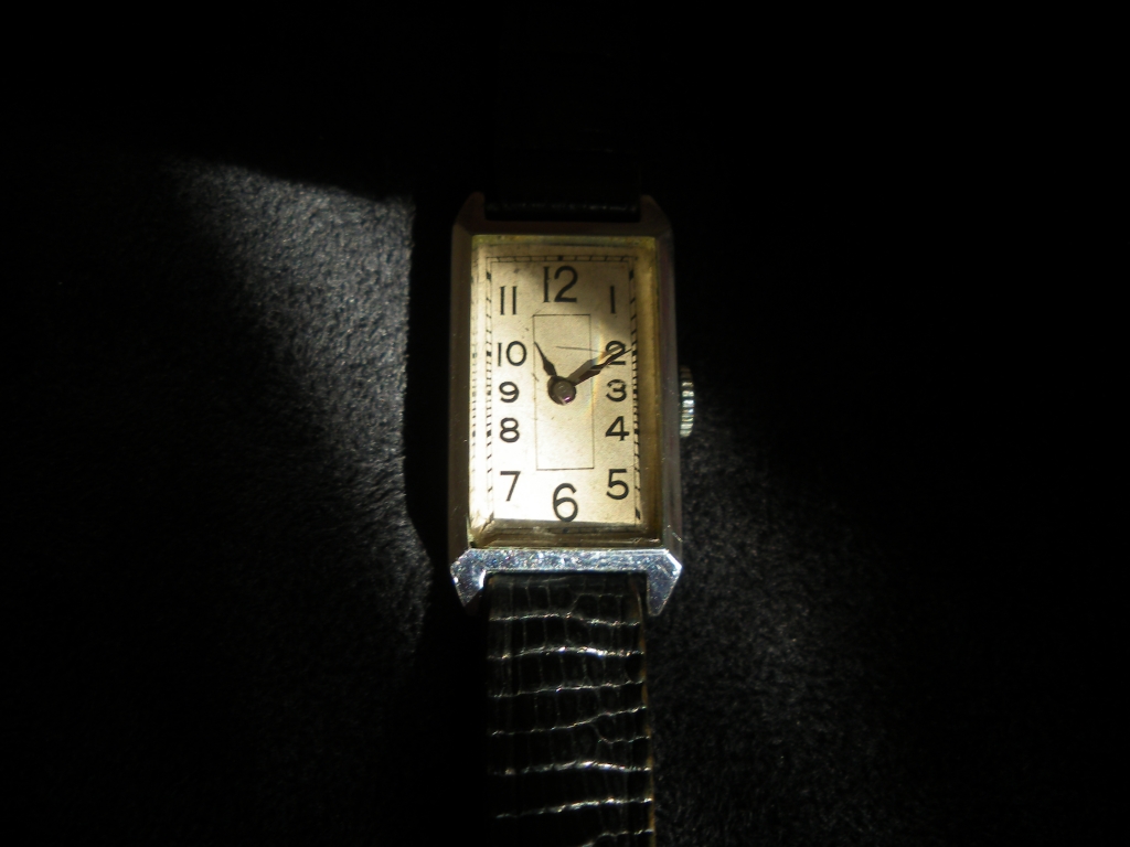 Un post qui référence les montres de brocante... tome I - Page 15 1008230709041080536617471