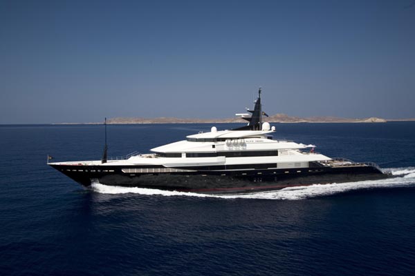 Une nouvelle idée super yacht 70 m le WM70 100914023423535046747998