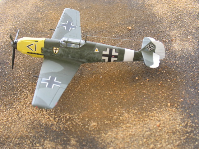 Messerschmitt Bf 109 E-7. Maquette Heller au 1/72, d'avant 1976... 1009140703231048206749615