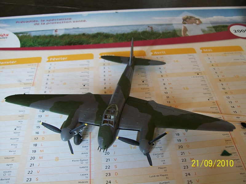 [Tamiya] 1/72 - De Havilland Mosquito FB Mk.VI  100920051304870356785007