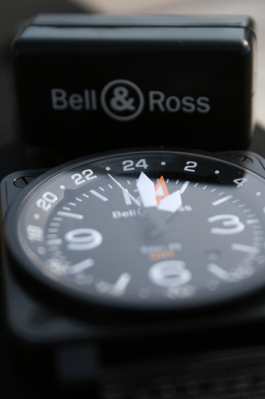 Le club des heureux propriétaires Bell and Ross - Tome II - Page 40 1010090204201149036893011