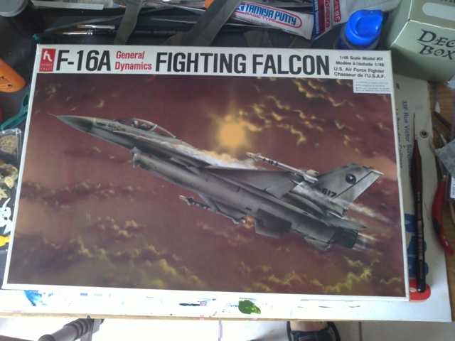 [Hobbycraft] F16A Fighting Falcon 1/48  1010141146561059486920378